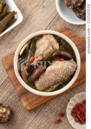 剝皮辣椒 雞湯 香菇 chili chicken soup 皮むき唐辛子チキンスープ 剝皮辣椒 雞湯 香菇 chili chicken soup 皮むき唐辛子チキンスープ 132502018