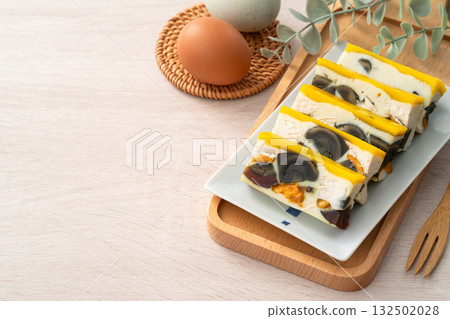 Three color eggs, eggs, preserved eggs, salted eggs, three color eggs, steamed three color eggs Three color eggs, eggs, preserved eggs, salted eggs, three color eggs, steamed three color eggs 132502028