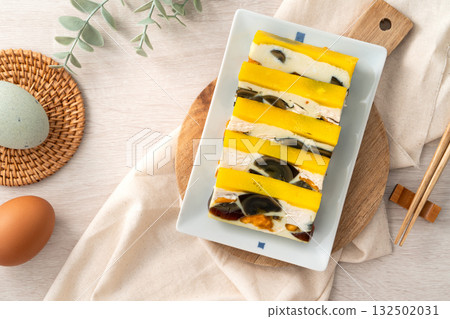 三色蛋 雞蛋 皮蛋 鹹蛋 three color egg 蒸し三色卵 三色蛋 雞蛋 皮蛋 鹹蛋 three color egg 蒸し三色卵 132502031