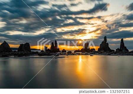 Sunrise seen from Hashiguiiwa Rock 132507251