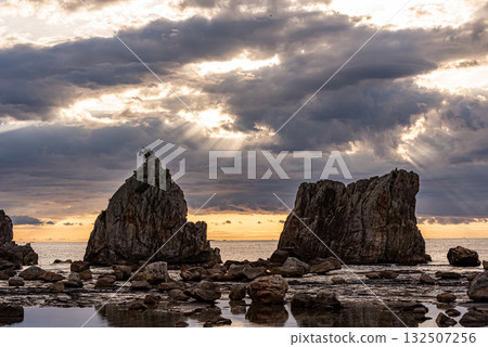 Sunrise seen from Hashiguiiwa Rock Sunrise seen from Hashiguiiwa Rock 132507256