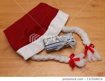 Christmas symbols 132508618