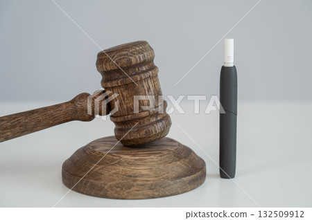 Judge's gavel and electronic cigarette. Tobacco heating system. Judge's gavel and electronic cigarette. Tobacco heating system. 132509912
