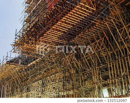 倫敦一處建築工地的鷹架 倫敦一處建築工地的鷹架 132512097