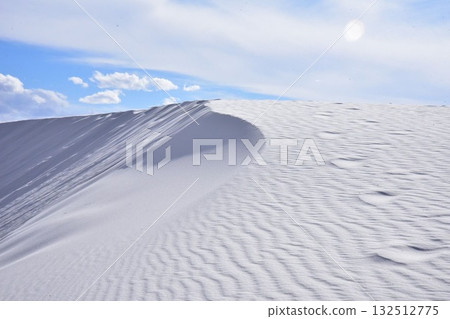 The spectacular sand dunes of White Sands National Park, New Mexico The spectacular sand dunes of White Sands National Park, New Mexico 132512775
