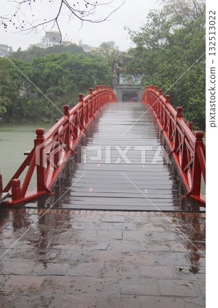 越南河內還劍湖上的玉山寺 越南河內還劍湖上的玉山寺 132513022