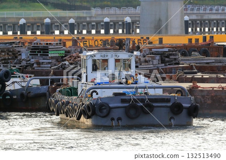 Tugboat Tugboat 132513490