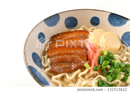 沖繩蕎麥麵（五花肉） 132513622