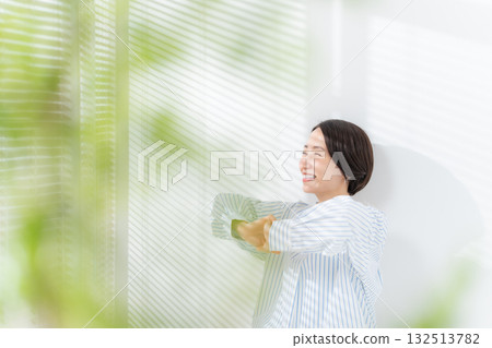 Relaxing woman Relaxing woman 132513782