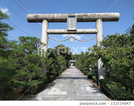 The torii gate of Tamura Shrine, located in Ichinomiya-cho, Takamatsu City 132514947
