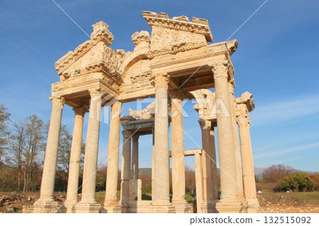 World Heritage Site: Türkiye's tourist attraction, the ruins of Ephesus from ancient Greece and Rome 132515092