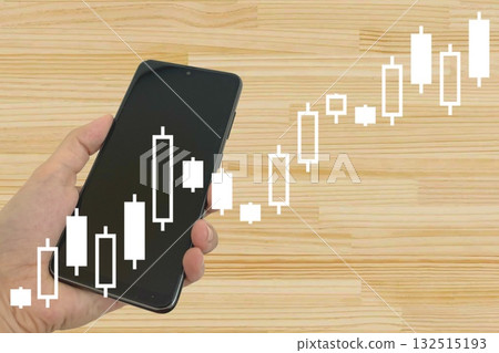 In the hands of those who invest using smartphones 132515193