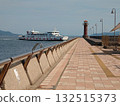 Kagawa sightseeing! Takamatsu Port red lighthouse and ferry 132515373