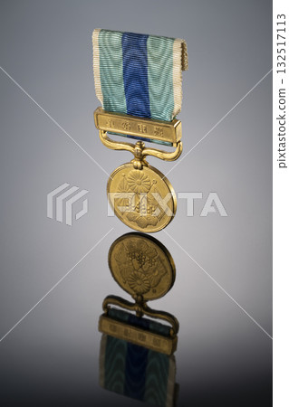 Medal, Insignia, Medal, Reflection 132517113