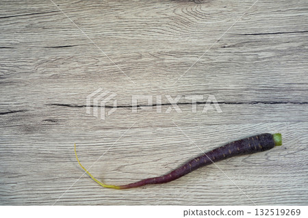 富含多酚的紫紅蘿蔔 132519269