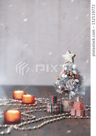 Christmas image (effect) 132519772