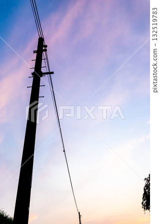 電線桿的夜景 132519783