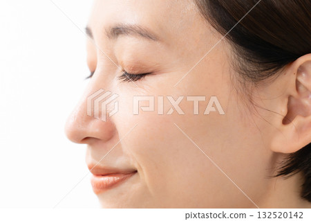 Women's beauty image 132520142