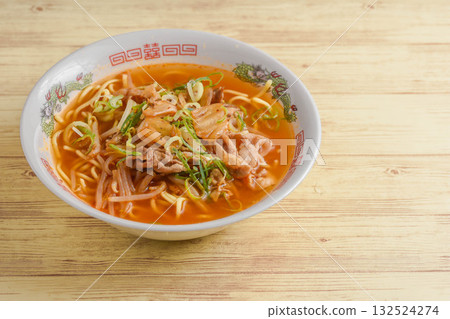 豬肉泡菜拉麵 豬肉泡菜拉麵 132524274