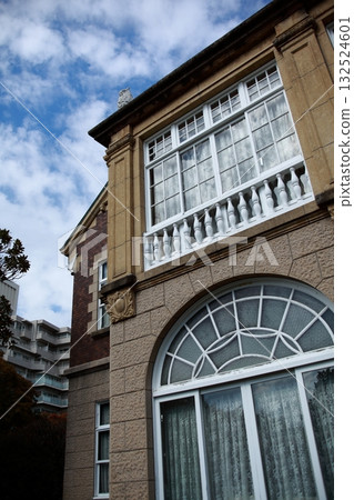 Western-style building and blue sky Western-style building and blue sky 132524601