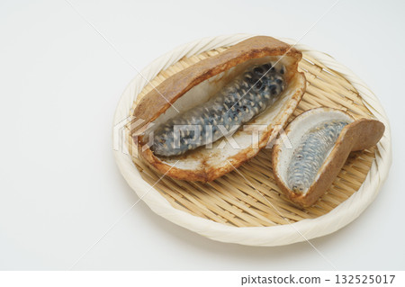 Akebi fruit Akebi fruit 132525017