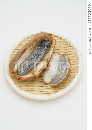 Akebi fruit Akebi fruit 132525020