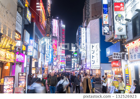 [Tokyo] Night view of neon street/Shinjuku Kabukicho 132526923
