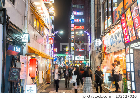 [東京] 霓虹燈街夜景/新宿歌舞伎町 132527026