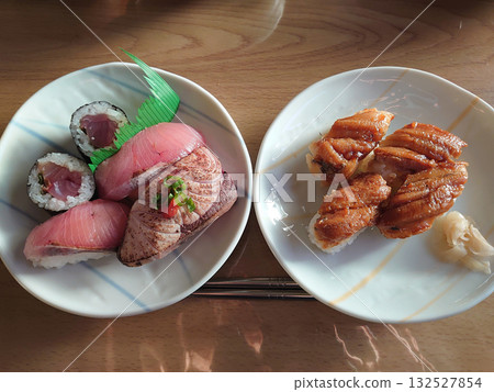 東京美食之旅:江戶前握壽司-一盤水煮康吉鰻和一盤炙烤冬季黃尾魚 東京美食之旅:江戶前握壽司-一盤水煮康吉鰻和一盤炙烤冬季黃尾魚 132527854