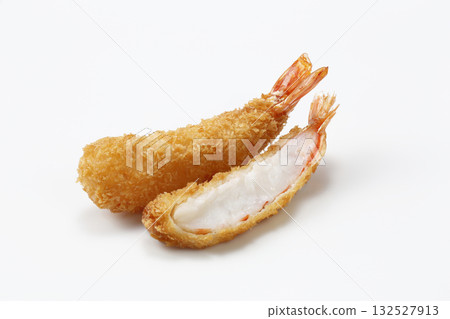 2 pieces of fried shrimp (cross section shown) 2 pieces of fried shrimp (cross section shown) 132527913