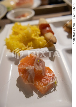 Delicious hotel buffet 132528648