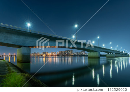 夜幕下的大殿橋 夜幕下的大殿橋 132529020