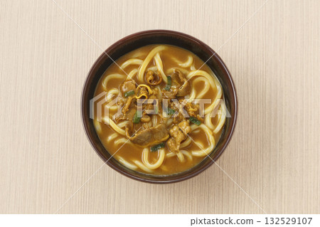 Curry udon overhead view Curry udon overhead view 132529107