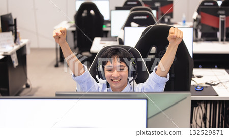 Men enjoying e-sports and online games Men enjoying e-sports and online games 132529871
