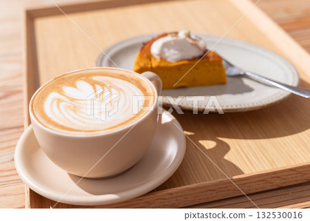 To drink coffee To drink coffee 132530016