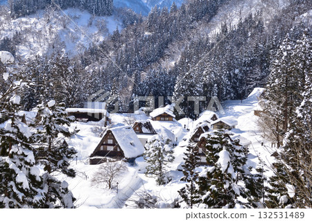 冬季 五簇山 相倉 合掌村 132531489
