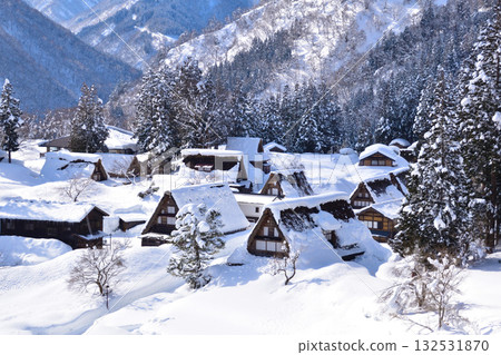 冬季 五簇山 相倉 合掌村 132531870
