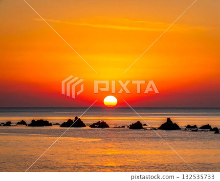 【AI生成影像】壯麗的海景日落 132535733