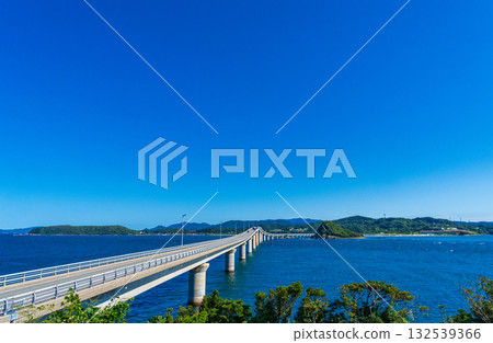 Tsunoshima Bridge stands out against the cobalt blue sea in Shimonoseki, Yamaguchi Prefecture 132539366