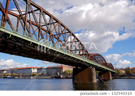 Old Vysehrad railway bridge linking the Nusle Valley with Smichov, Vyton, Prague, Czech Republic Old Vysehrad railway bridge linking the Nusle Valley with Smichov, Vyton, Prague, Czech Republic 132543310