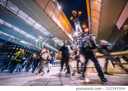 Let's take a look at the Tokyo cityscape in Japan! Businessmen and women coming and going through Nihonbashi after work...towards a new era 132545304