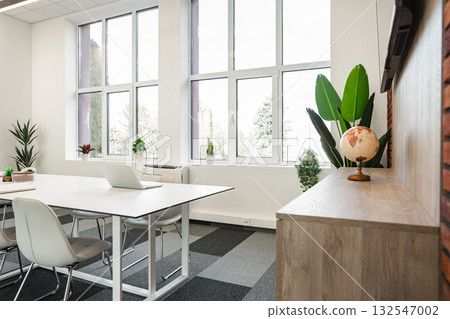 Empty modern business room for meetings Empty modern business room for meetings 132547002
