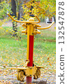 Outdoor exercise equipment for autumn 132547878