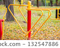 Outdoor exercise equipment for autumn 132547886
