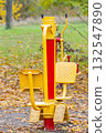 Outdoor exercise equipment for autumn 132547890