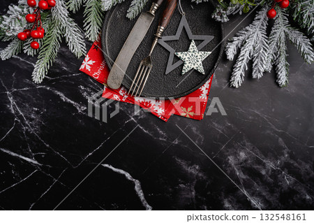 Christmas table setting 132548161