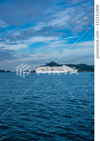 Nagasaki Port Passenger Ship Arrival (Piano Land) From Yanagi Pier [Nagasaki City] 132552848