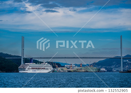 Nagasaki Port Passenger Ship Arrival (Piano Land) From Yanagi Pier [Nagasaki City] 132552905
