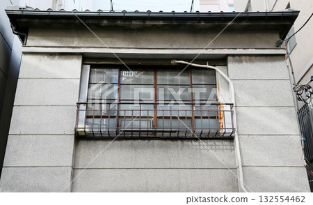 mortar construction 132554462