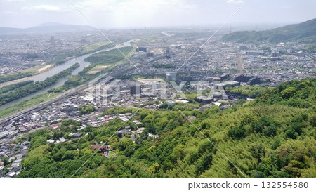 The border between Kyoto and Osaka: Yamazaki Castle in Yamashiro Province, an aerial view of Mount Tenno, the decisive battle for the country 132554580